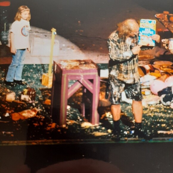 GALLAGHER Comedian Smash stage show COLOR PHOTO 4x6 (2005?) Rice Krispies MESS - Picture 5 of 7